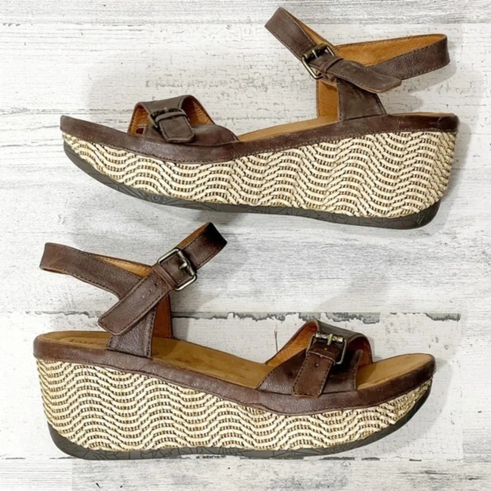 Bussola Trinidad‎ Gobba Taupe Leather Wedge Sandals Size 11 - Picture 3 of 7